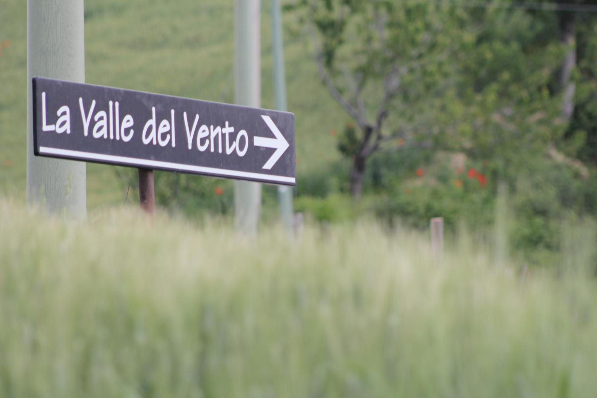 Agriturismo La Valle Del Vento אורבינו מראה חיצוני תמונה