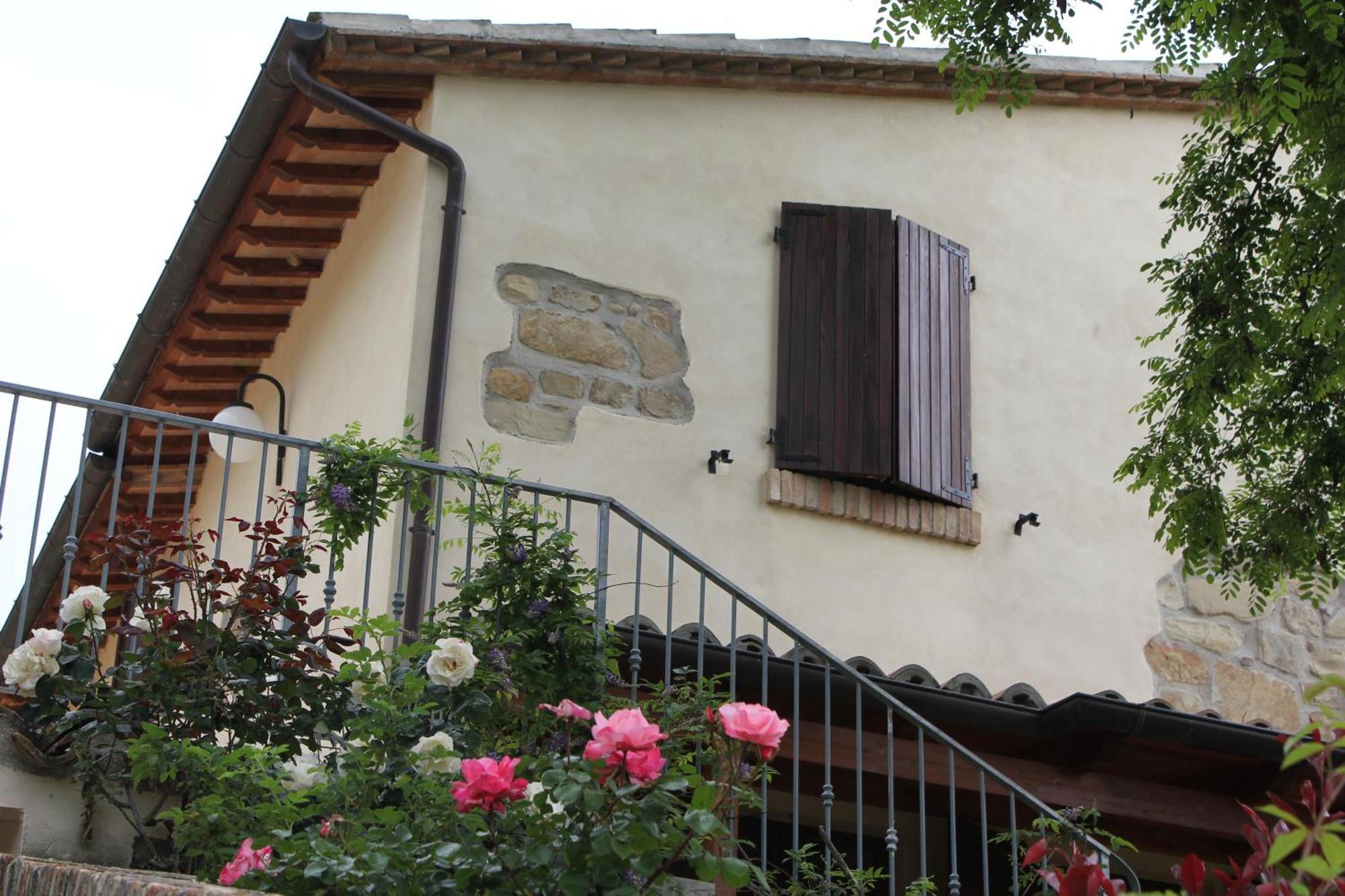 Agriturismo La Valle Del Vento אורבינו מראה חיצוני תמונה
